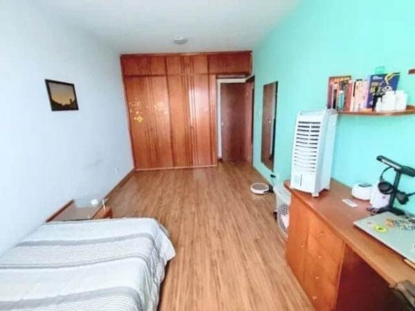 Casa, Esplanada, 4 Quartos, 2 Vagas, 1 Suíte