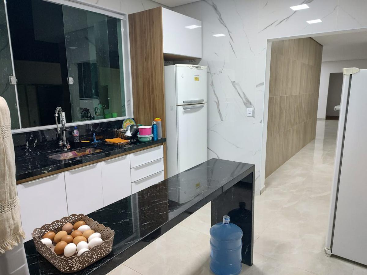 Casa, Cidade Praia Angélica I, 4 Quartos, 6 Vagas, 4 Suítes