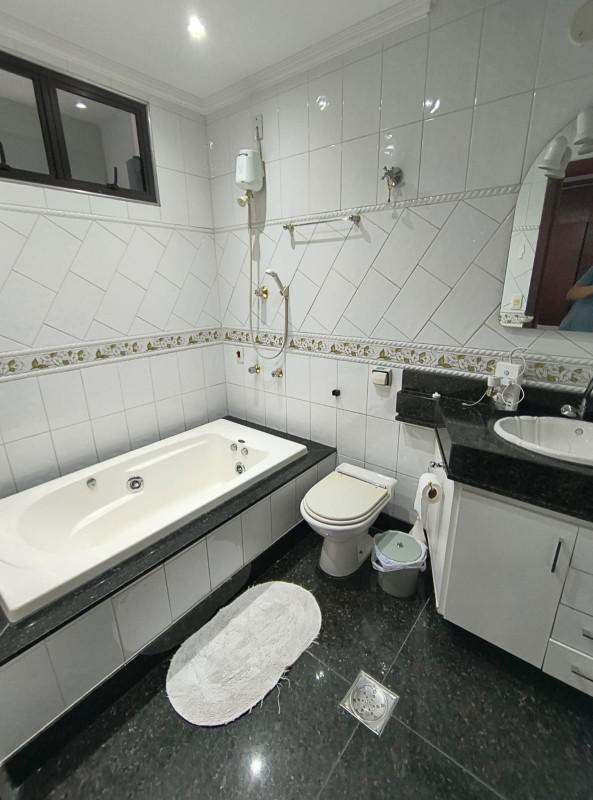 Casa, Tirol, 3 Quartos, 3 Vagas, 1 Suíte