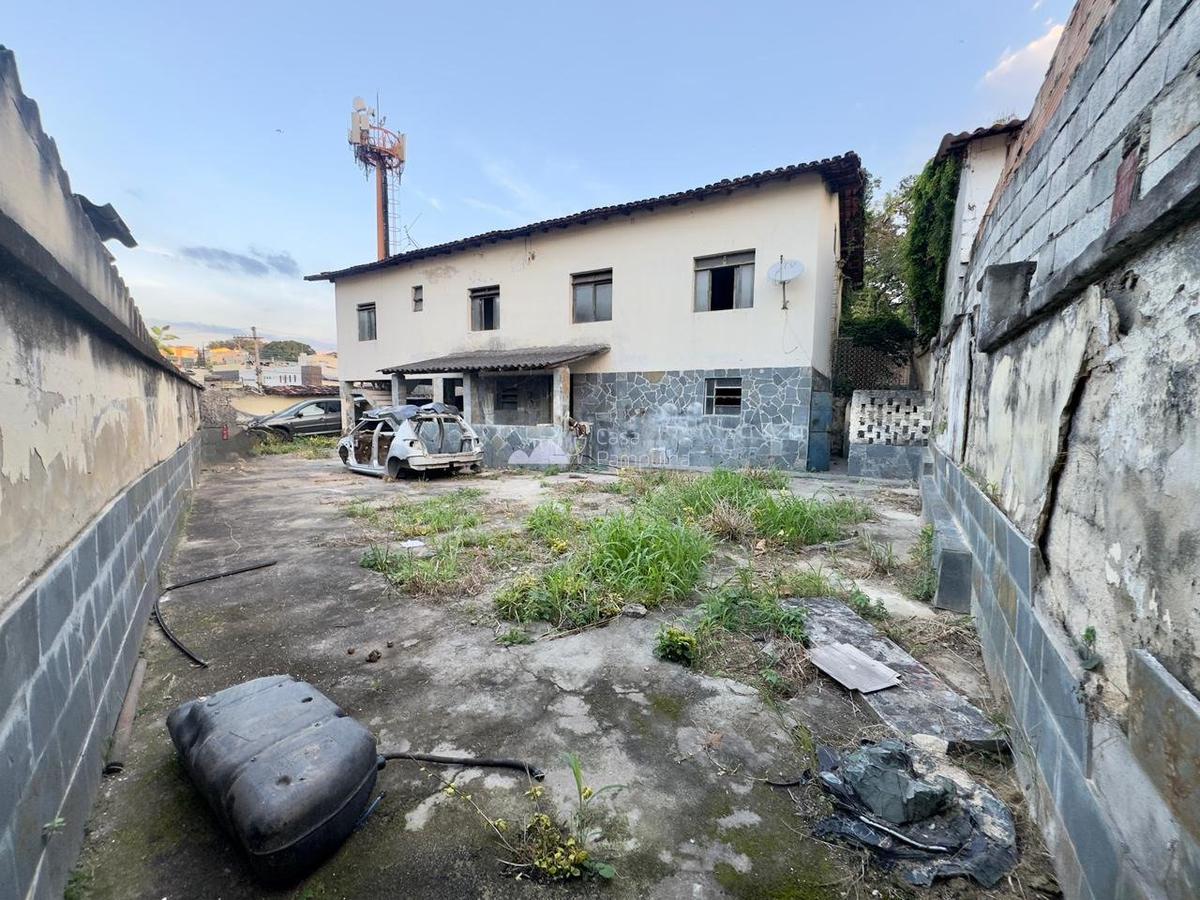 Casa, Santa Amélia, 3 Quartos, 8 Vagas, 2 Suítes