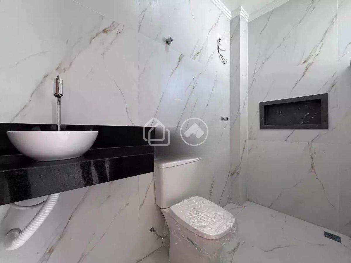 Casa, Planalto, 3 Quartos, 4 Vagas, 1 Suíte