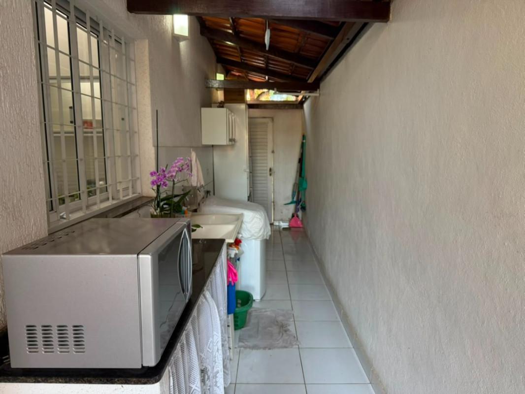 Casa, Planalto, 4 Quartos, 3 Vagas, 1 Suíte