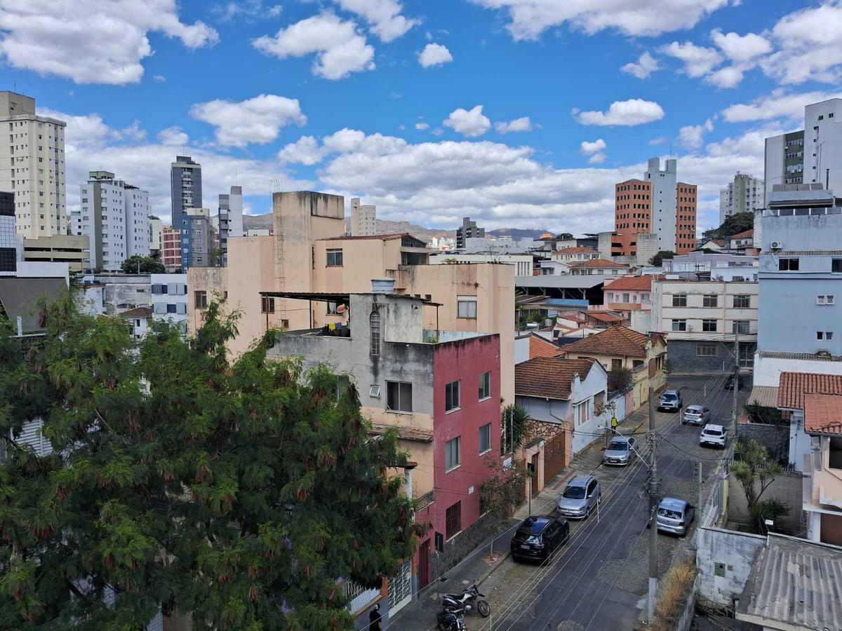 Apartamento, Floresta, 2 Quartos, 2 Vagas