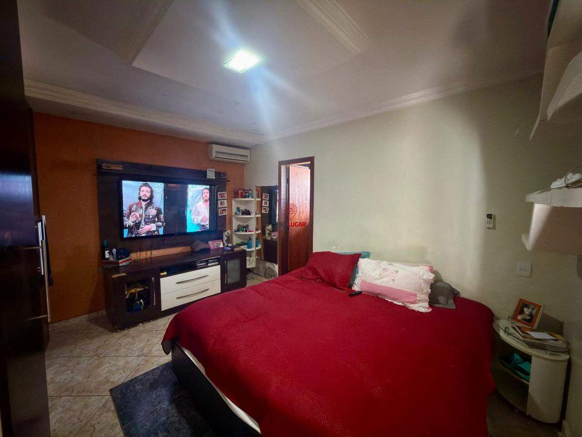 Casa, CDI Jatobá (barreiro), 3 Quartos, 4 Vagas, 1 Suíte