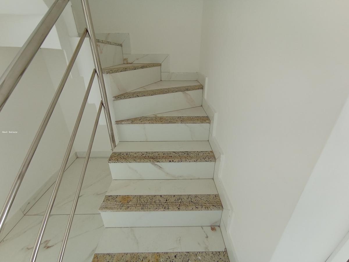 Casa, Santa Branca, 2 Quartos, 2 Vagas, 2 Suítes