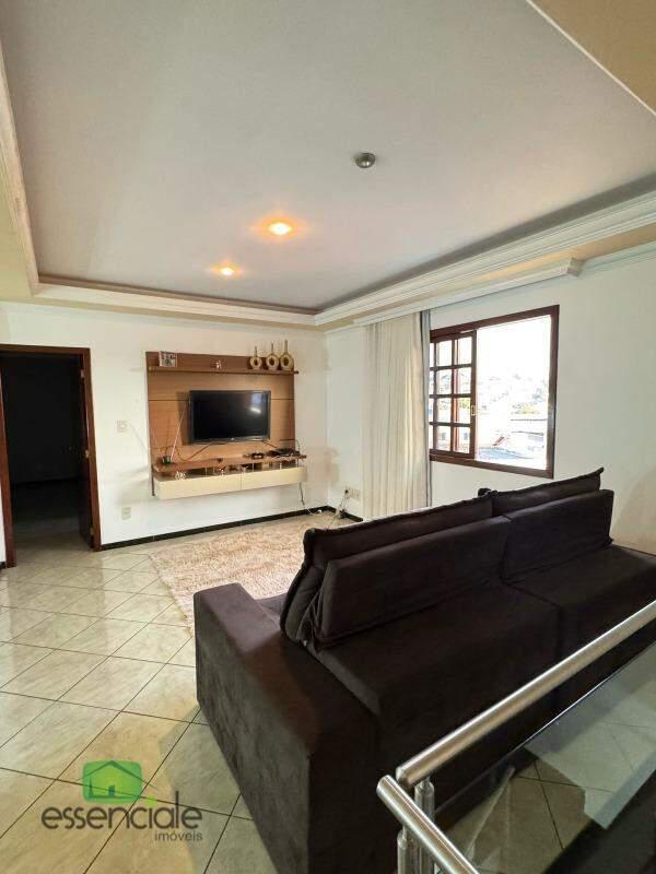 Casa, Jardim Industrial, 5 Quartos, 5 Vagas, 1 Suíte