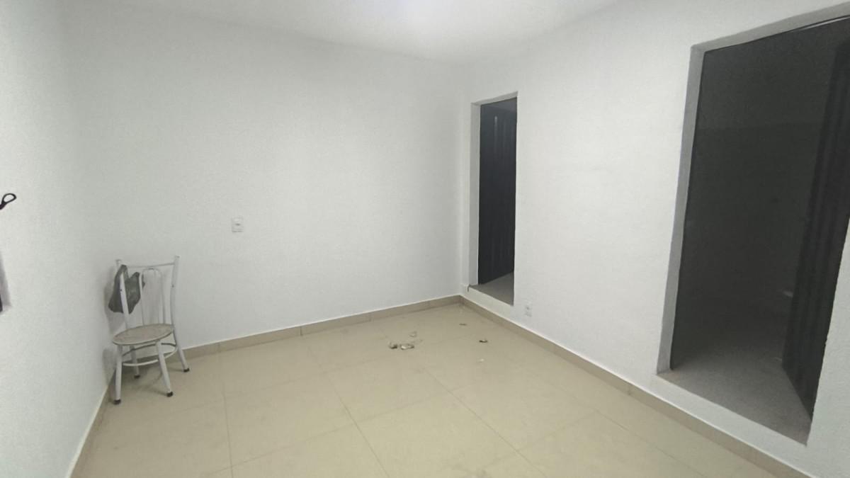 Galpão, Santa Cruz, 0 Quarto, 2 Vagas