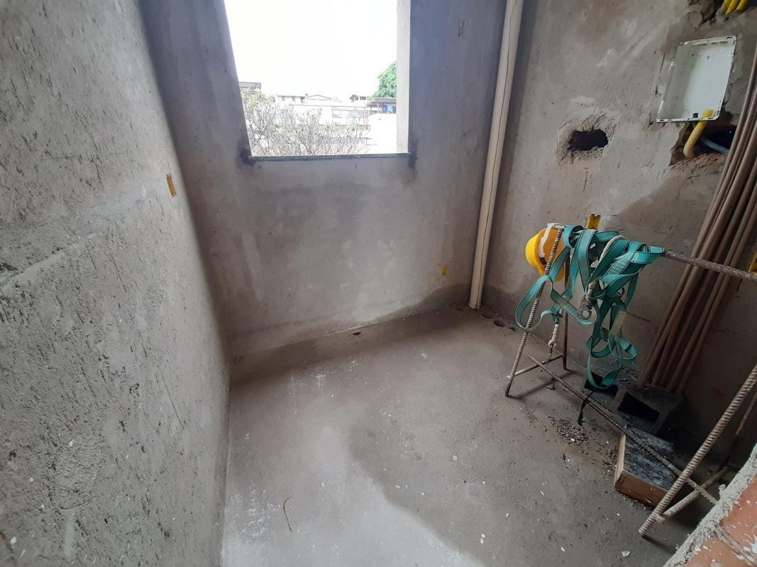 Cobertura, Coqueiros, 2 Quartos, 1 Vaga, 1 Suíte