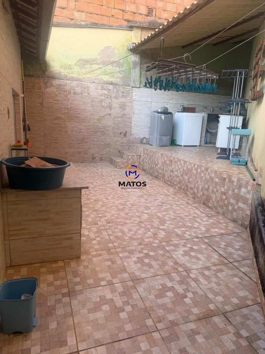 Casa, São Benedito, 2 Quartos, 5 Vagas