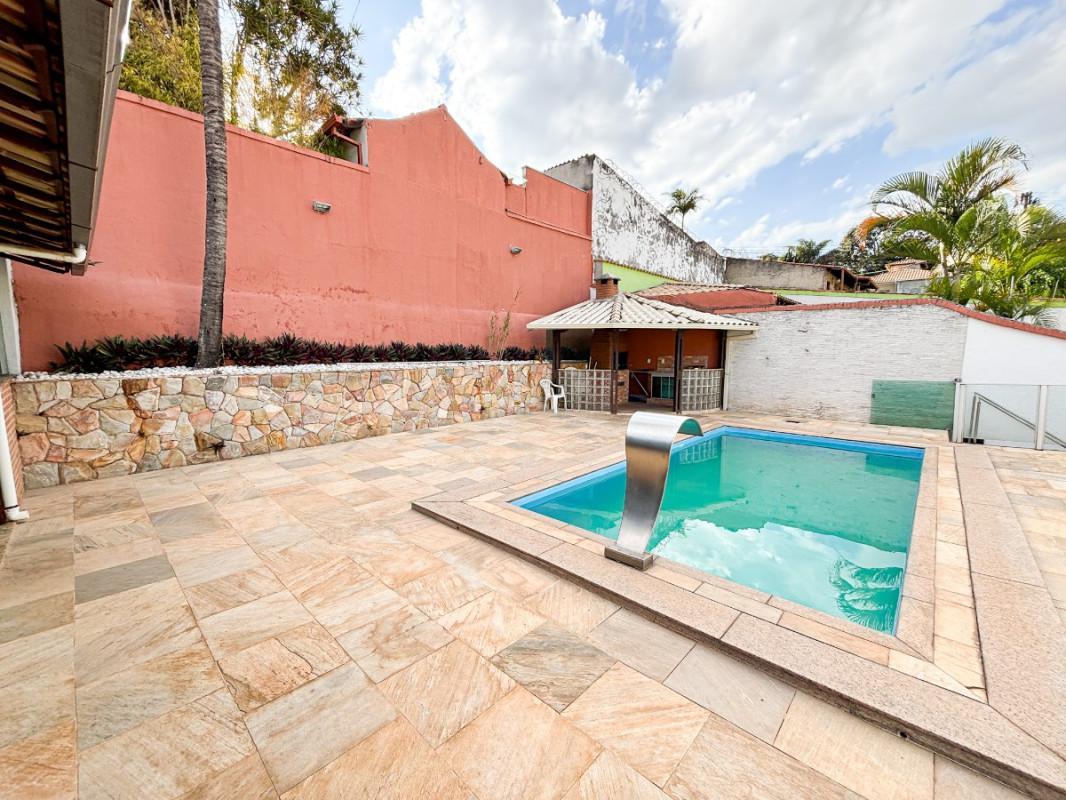 Casa, Braúnas, 4 Quartos, 4 Vagas, 1 Suíte