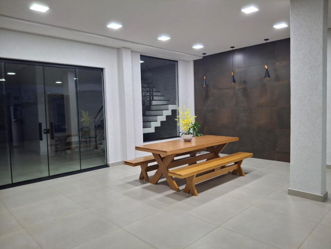 Casa, São Gonçalo, 3 Quartos, 2 Vagas, 1 Suíte
