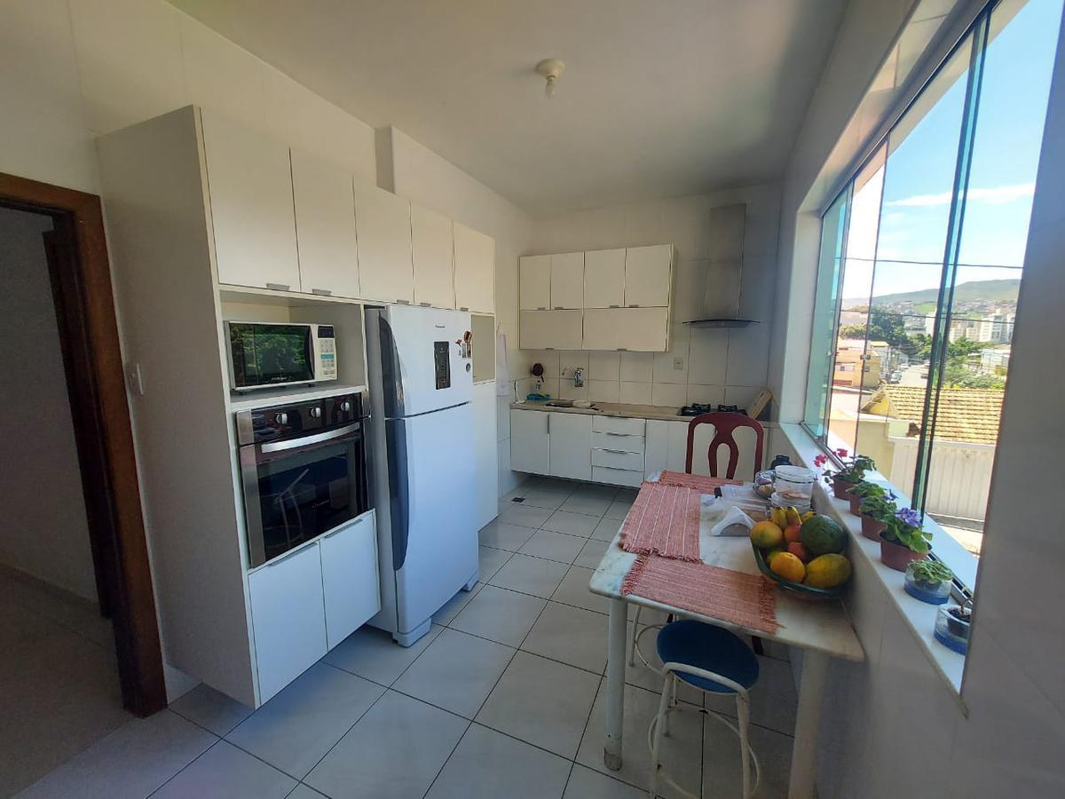 Casa, Santa Teresa, 5 Quartos, 5 Vagas, 1 Suíte