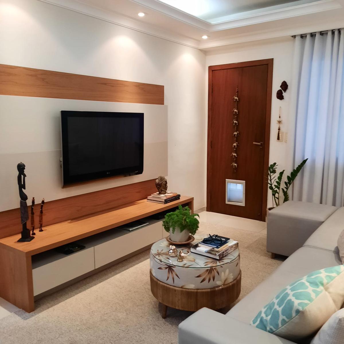 Casa, Cabral, 3 Quartos, 2 Vagas, 1 Suíte