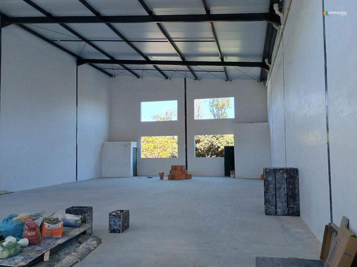 Galpão, Itapoã, 0 Quarto, 0 Vaga