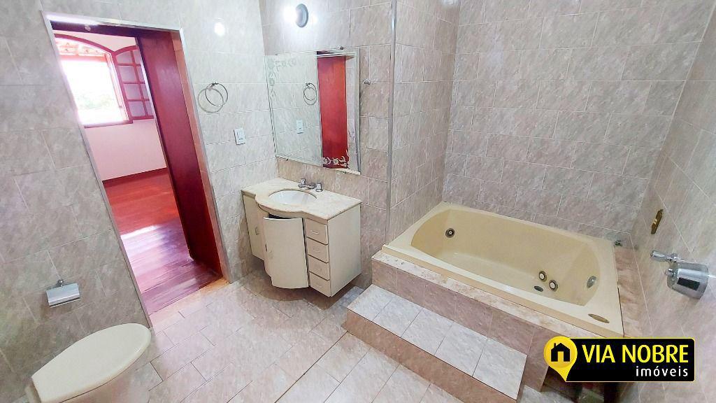 Casa, Buritis, 4 Quartos, 4 Vagas, 1 Suíte