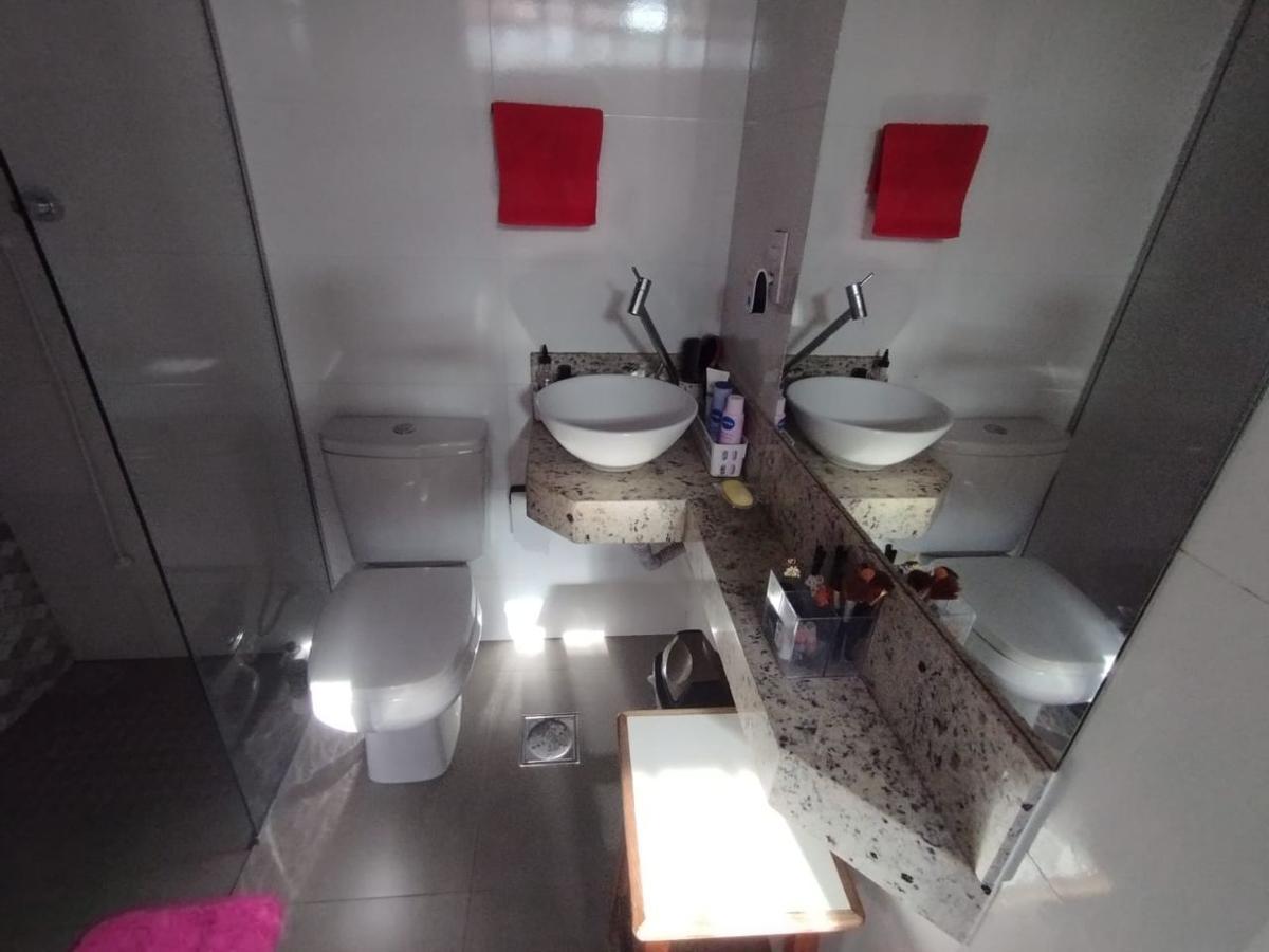 Casa, Dona Clara, 5 Quartos, 2 Vagas, 3 Suítes