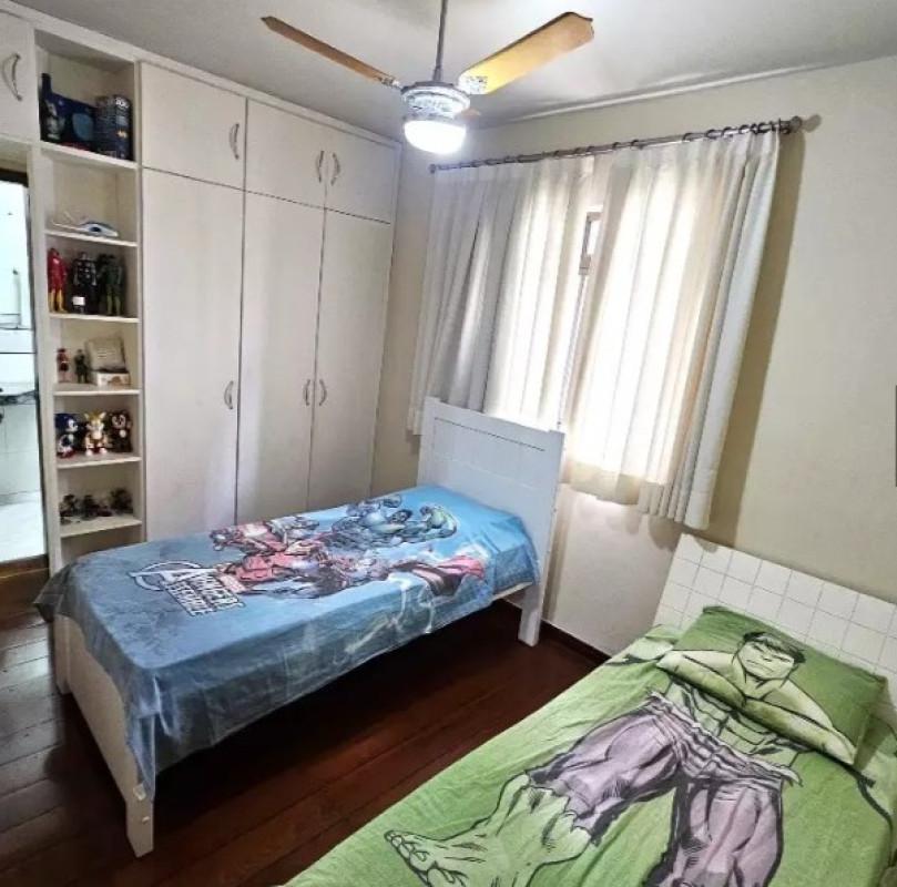 Casa, Castelo, 4 Quartos, 3 Vagas, 2 Suítes