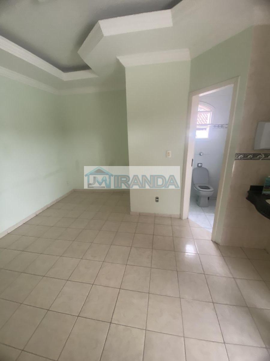 Casa, Castelo, 5 Quartos, 6 Vagas, 2 Suítes