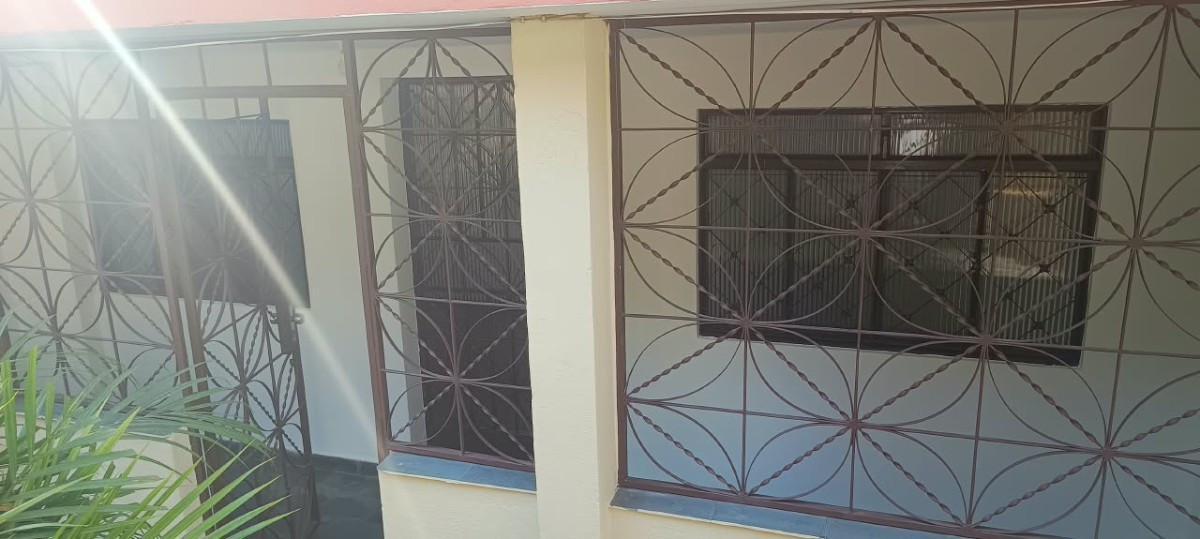 Casa, Nova Cintra, 2 Quartos, 1 Vaga
