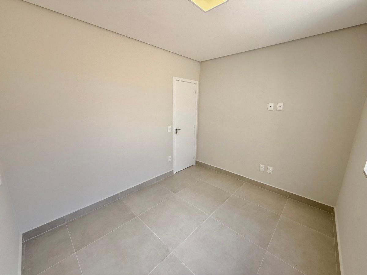 Casa, Manacás, 3 Quartos, 3 Vagas, 3 Suítes