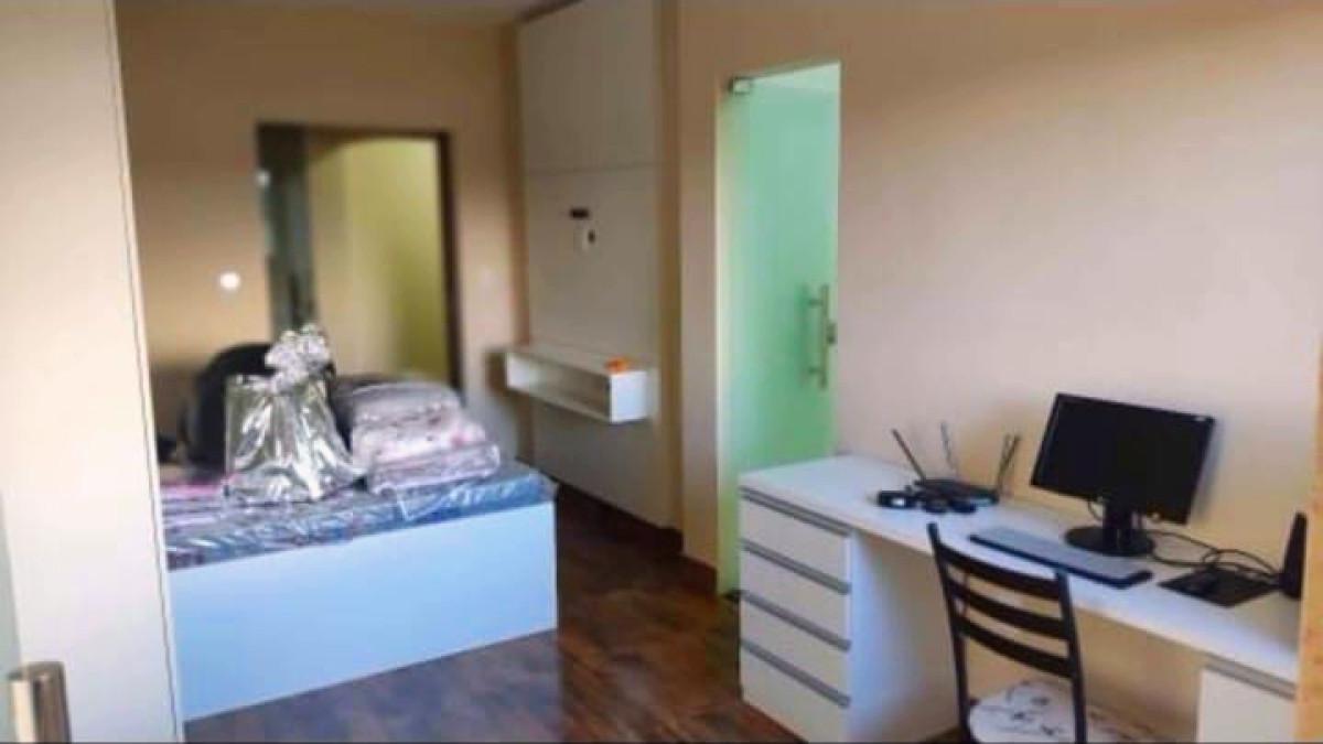 Casa, Monte Verde, 2 Quartos, 2 Vagas, 1 Suíte