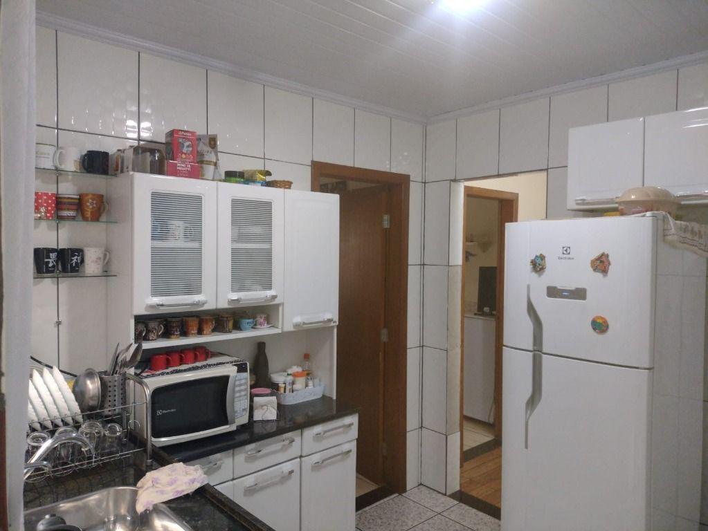 Casa, Adelmolândia, 2 Quartos, 1 Vaga, 1 Suíte