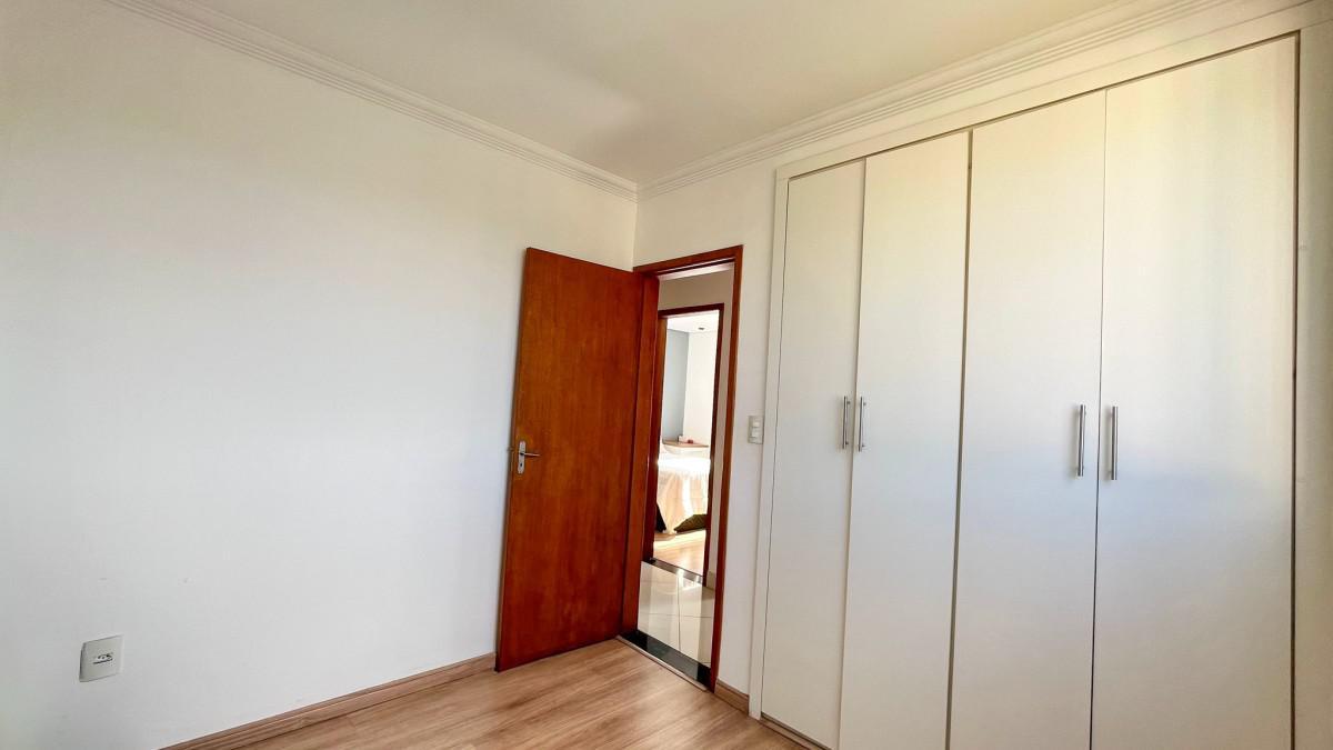 Cobertura, Cinquentenário, 3 Quartos, 1 Vaga, 1 Suíte