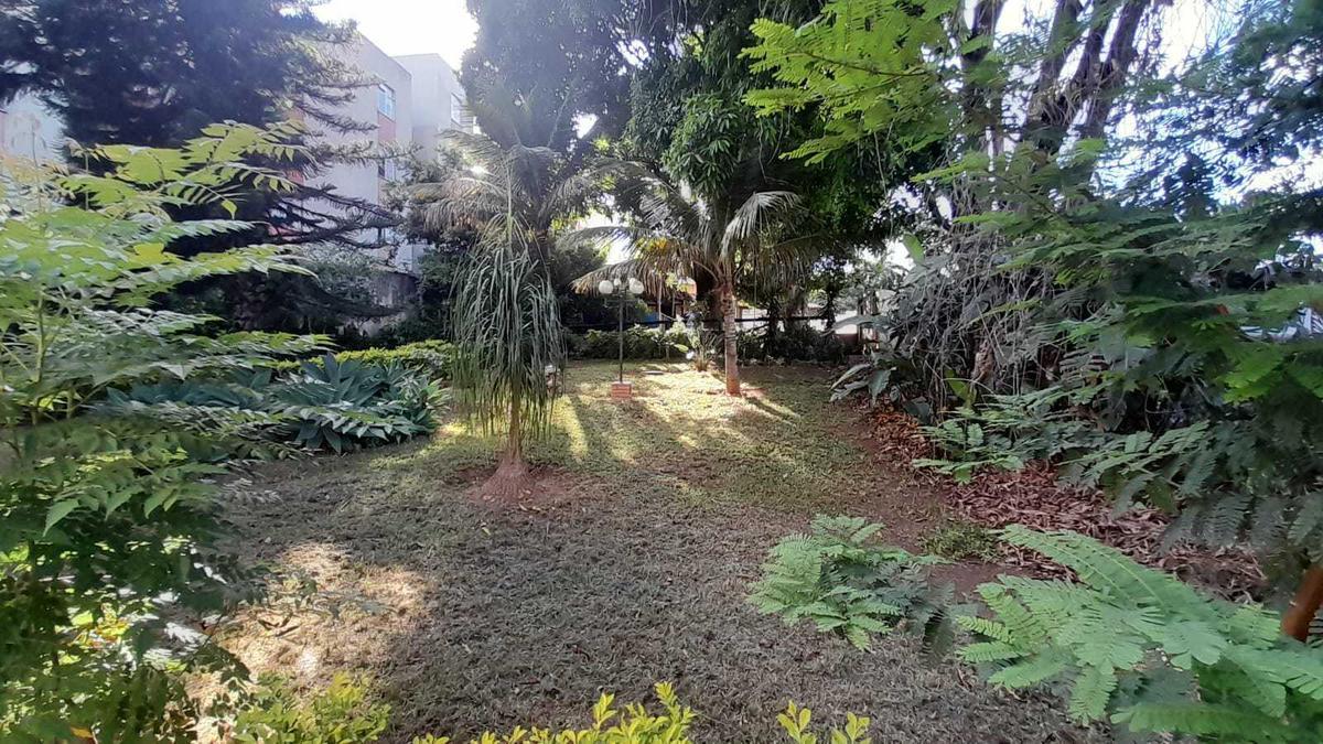 Casa, Palmeiras, 3 Quartos, 8 Vagas, 2 Suítes