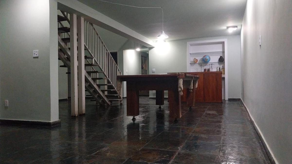 Casa, Nova Granada, 4 Quartos, 2 Vagas, 1 Suíte