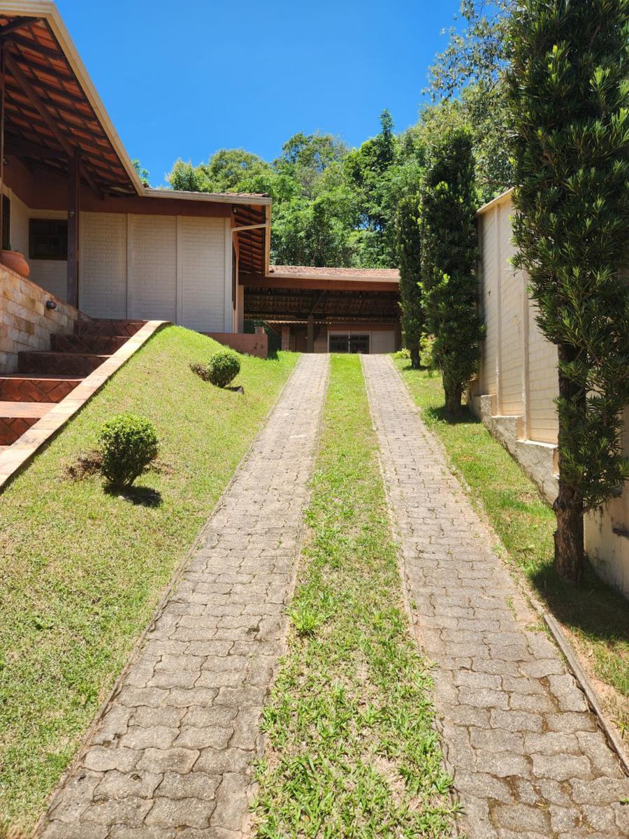 Casa, Novo Itabirito, 3 Quartos, 4 Vagas, 1 Suíte