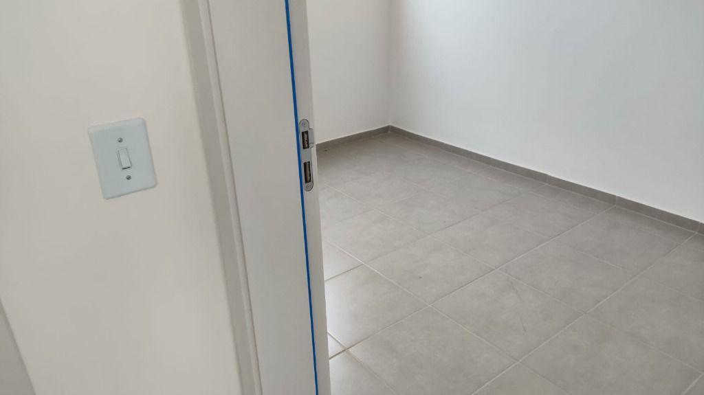 Apartamento, Adelmolândia, 2 Quartos, 1 Vaga