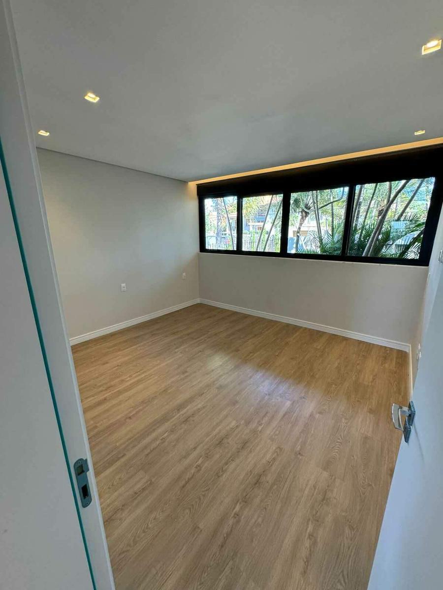 Casa, Bandeirantes (pampulha), 7 Quartos, 12 Vagas, 4 Suítes
