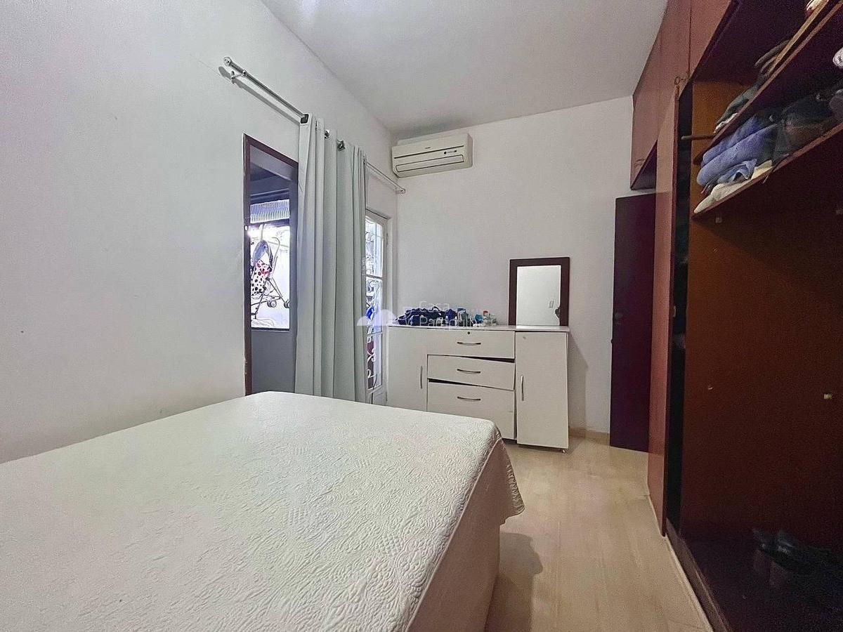 Casa, Santa Branca, 3 Quartos, 4 Vagas, 1 Suíte