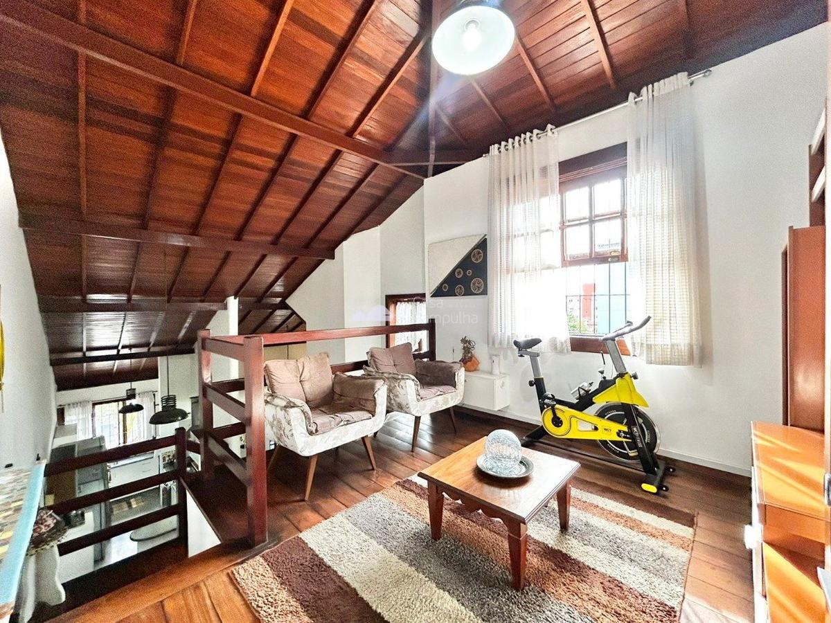 Casa, Paquetá, 4 Quartos, 2 Vagas, 1 Suíte