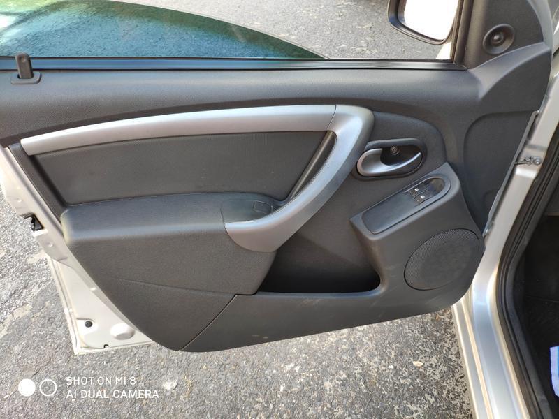 Renault Sandero Expression Hi-flex 1.0 16v 5p