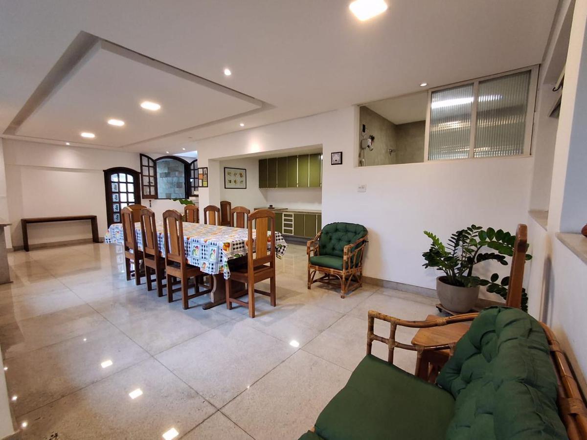 Casa, João Pinheiro, 4 Quartos, 0 Vaga, 2 Suítes