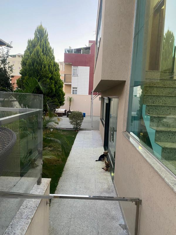 Casa, Castelo, 4 Quartos, 3 Vagas, 4 Suítes