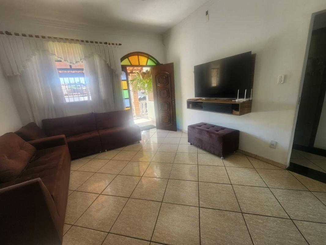 Casa, Coqueiros, 4 Quartos, 6 Vagas, 2 Suítes