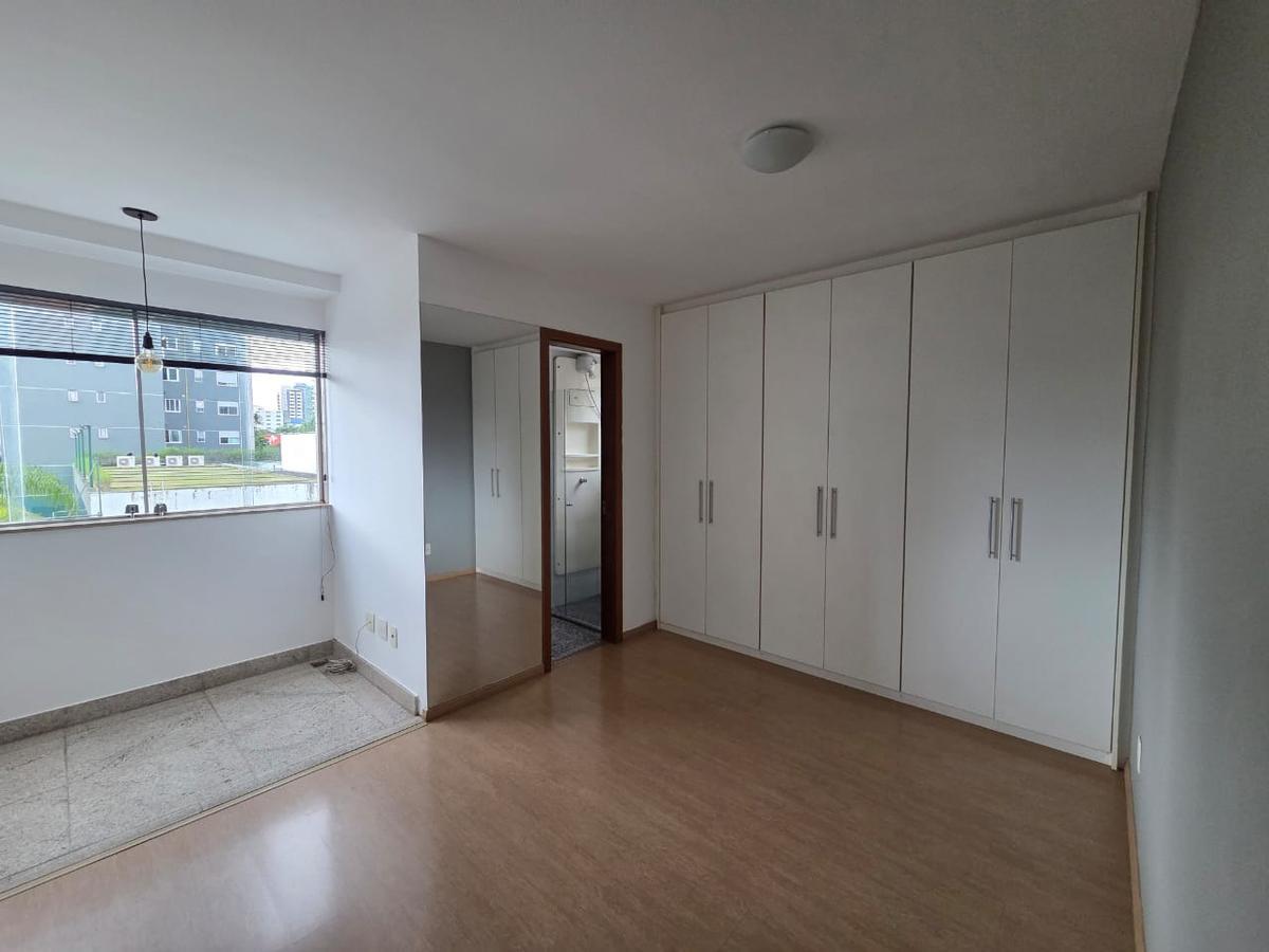 Apartamento, Funcionários, 2 Quartos, 2 Vagas, 1 Suíte