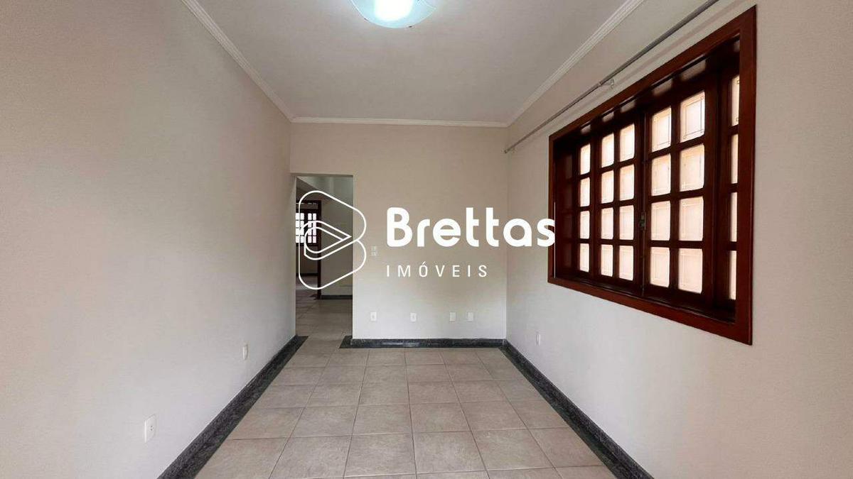 Casa, Centro, 5 Quartos, 2 Vagas, 2 Suítes