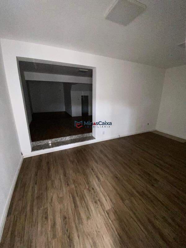 Prédio, Funcionários, 0 Quarto, 3 Vagas