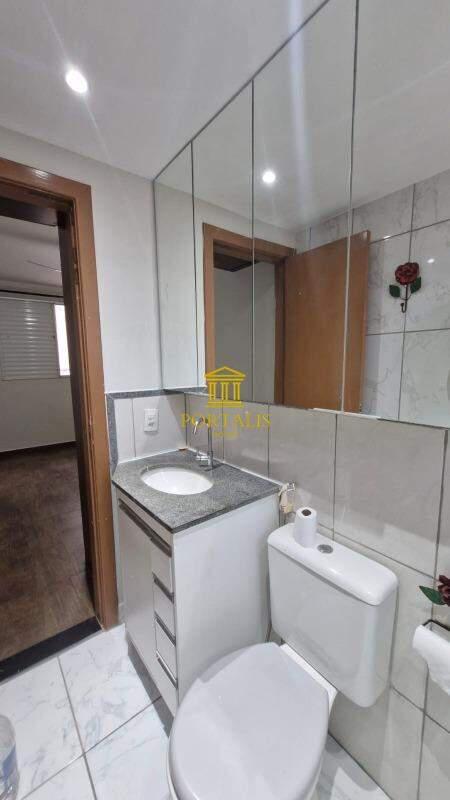 Casa, Cabral, 3 Quartos, 2 Vagas, 1 Suíte