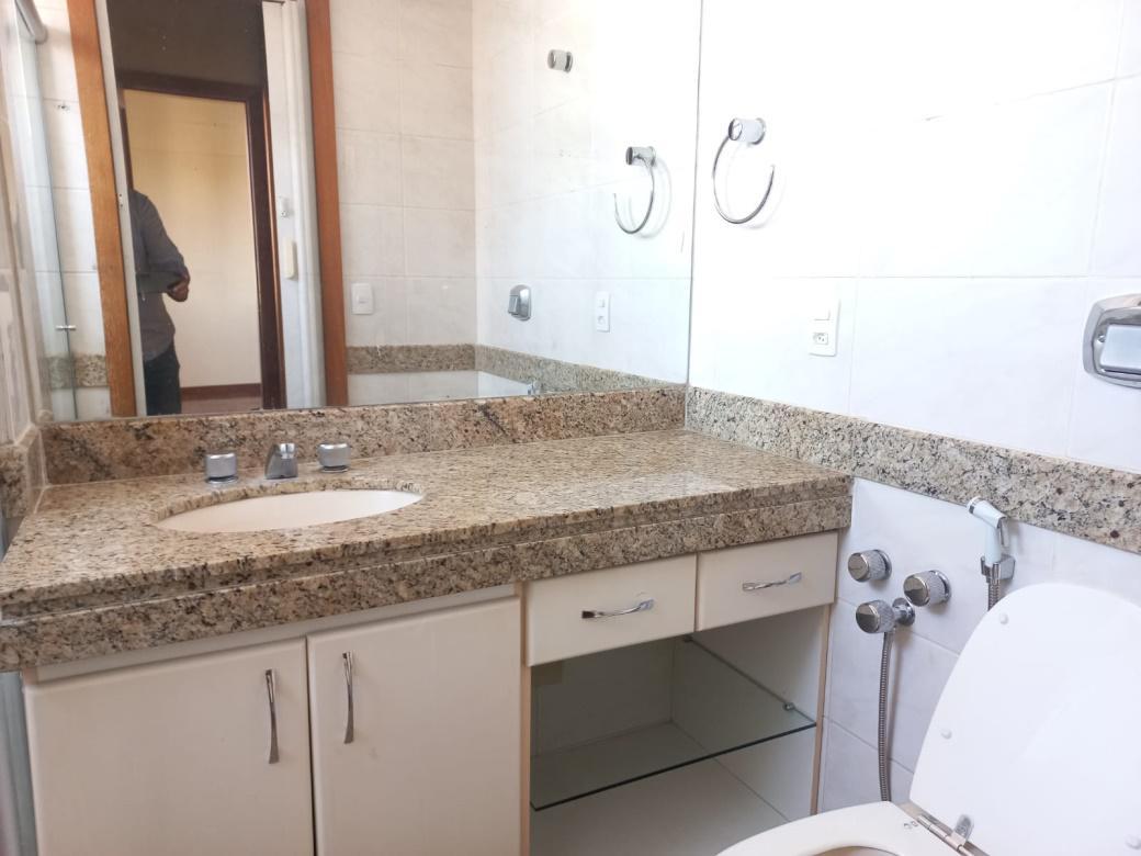 Apartamento, Funcionários, 4 Quartos, 2 Vagas, 1 Suíte