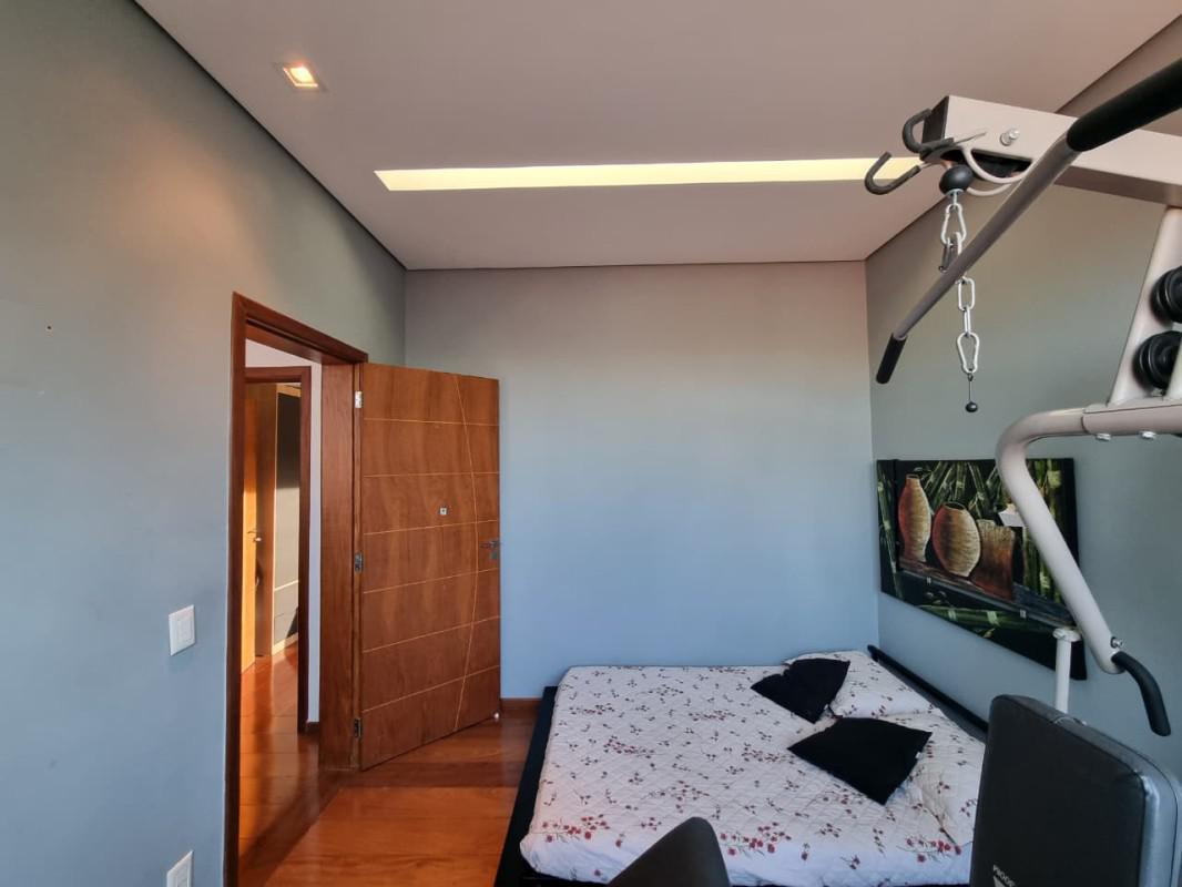 Casa, Jardim Riacho das Pedras, 3 Quartos, 4 Vagas, 1 Suíte