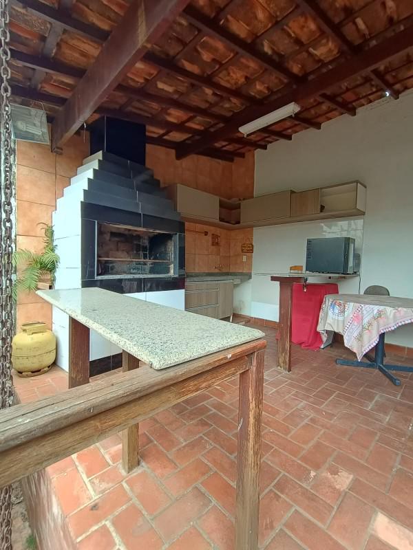 Casa, Castelo, 4 Quartos, 4 Vagas, 2 Suítes