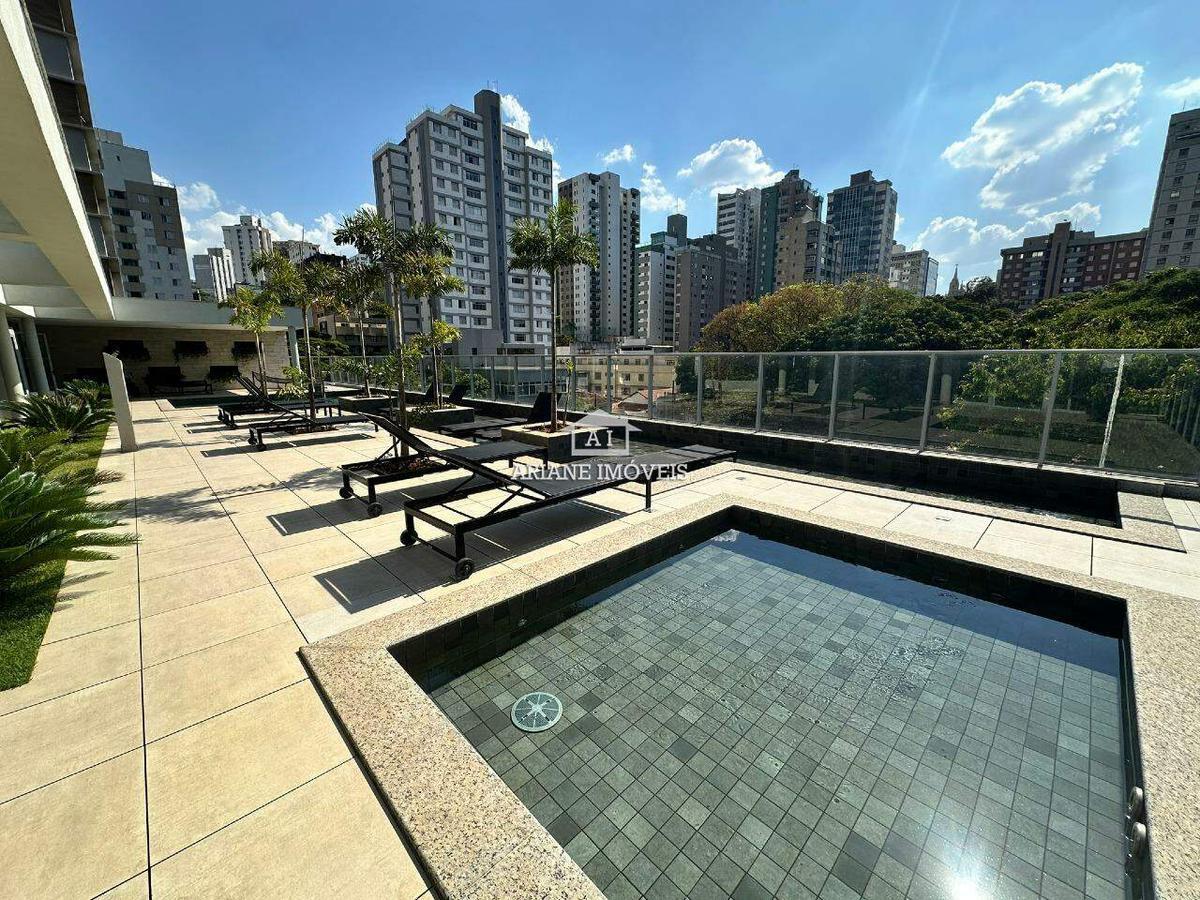 Apartamento, Funcionários, 2 Quartos, 2 Vagas, 2 Suítes