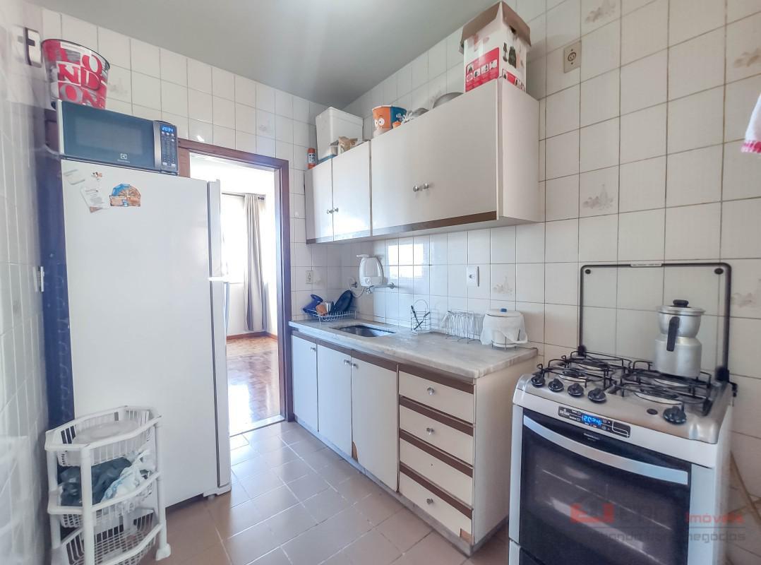 Apartamento, Floresta, 2 Quartos, 1 Vaga