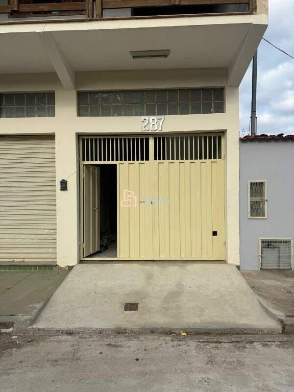 Casa, Jardim das Flores, 3 Quartos, 1 Vaga, 1 Suíte