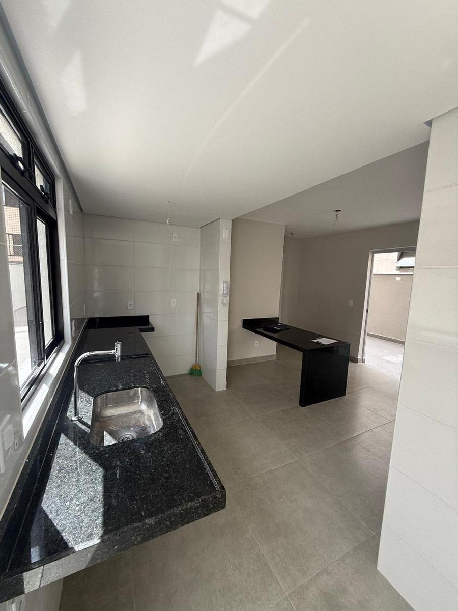 Apartamento, São Pedro, 2 Quartos, 2 Vagas, 2 Suítes