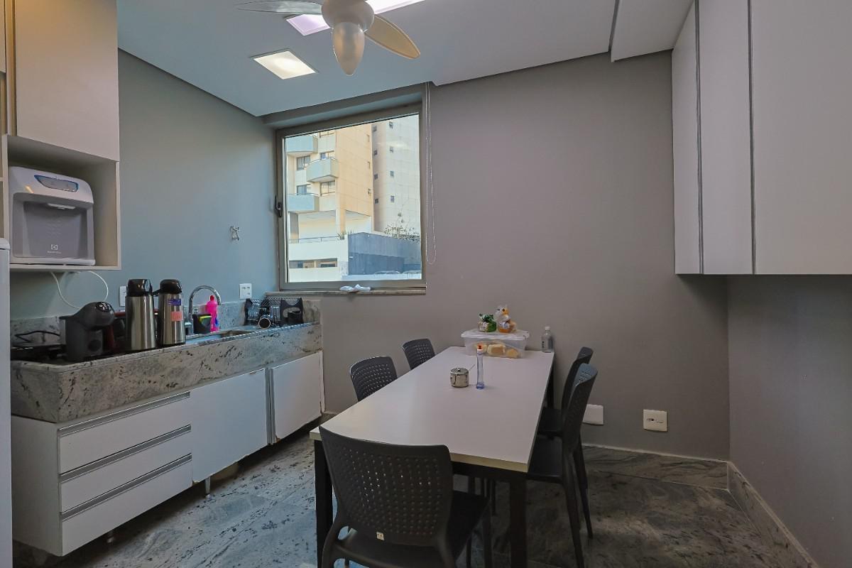 Sala, Vale do Sereno, 0 Quarto, 6 Vagas